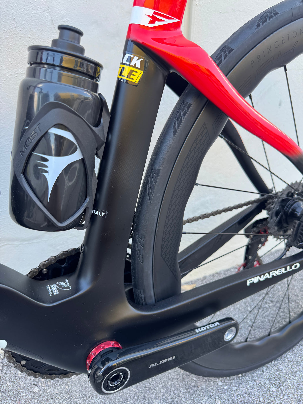 2022 Pinarello Dogma F B611 Red- DuraAce Di2- Princeton Peak 4550 - 53  Pre-Owned