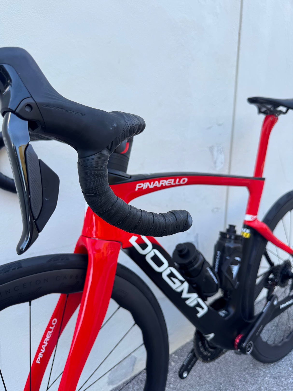2022 Pinarello Dogma F B611 Red- DuraAce Di2- Princeton Peak 4550 - 53  Pre-Owned