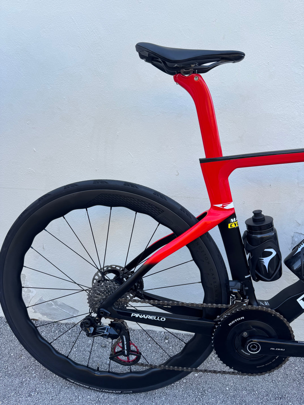 2022 Pinarello Dogma F B611 Red- DuraAce Di2- Princeton Peak 4550 - 53 Pre-Owned