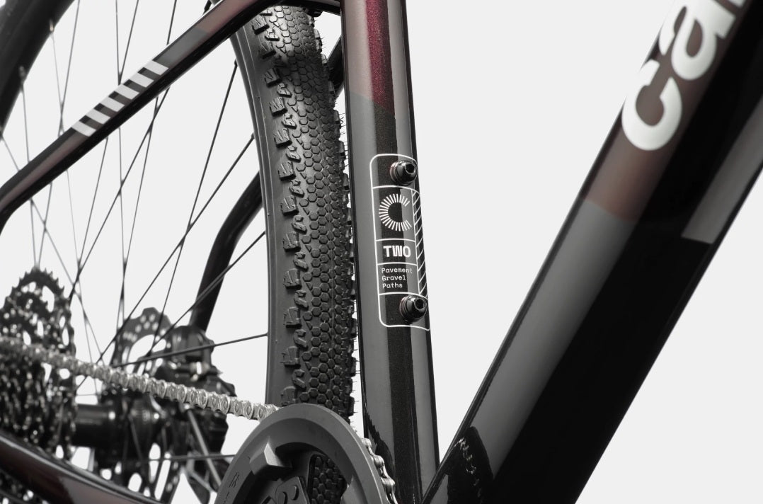 Cannondale Quick CX 2 Shimano Cues 10 Speed Disc Hybrid Bike