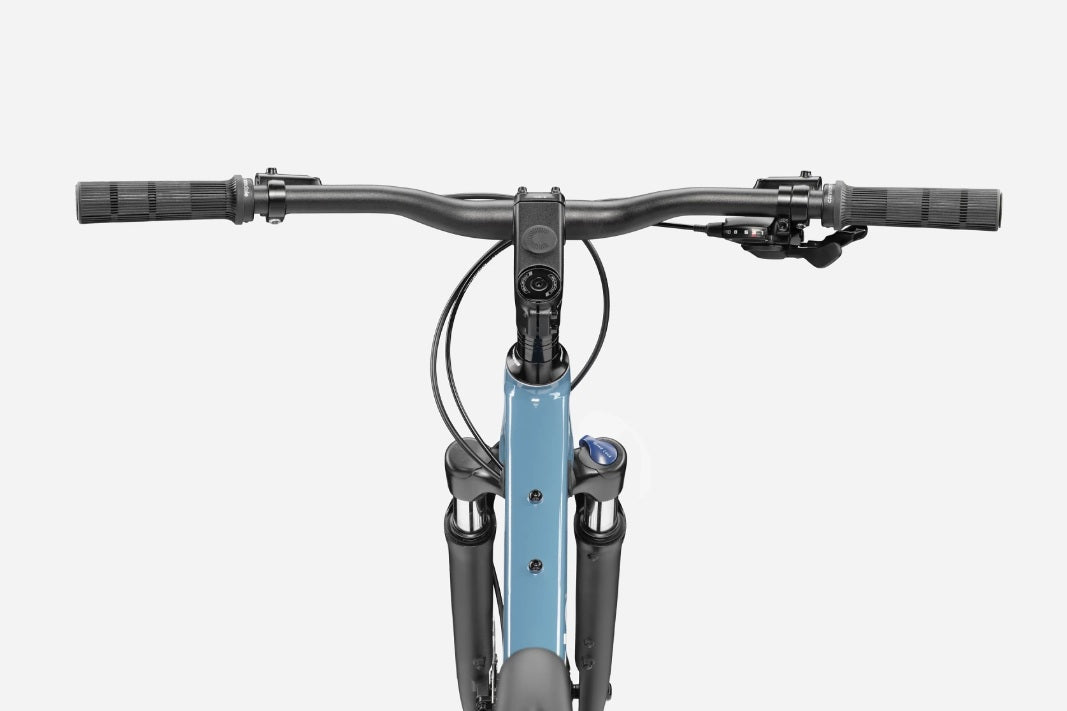 Cannondale Quick CX 2 Shimano Cues 10 Speed Disc Hybrid Bike