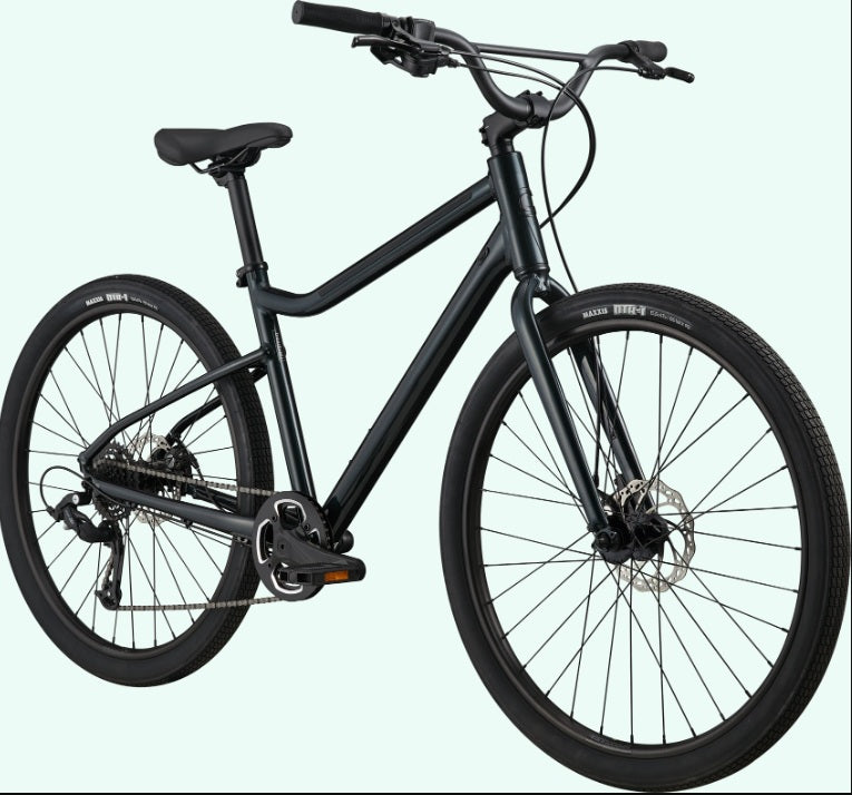 Cannondale Treadwell 3 7 Speed Aluminum Hybrid Bike