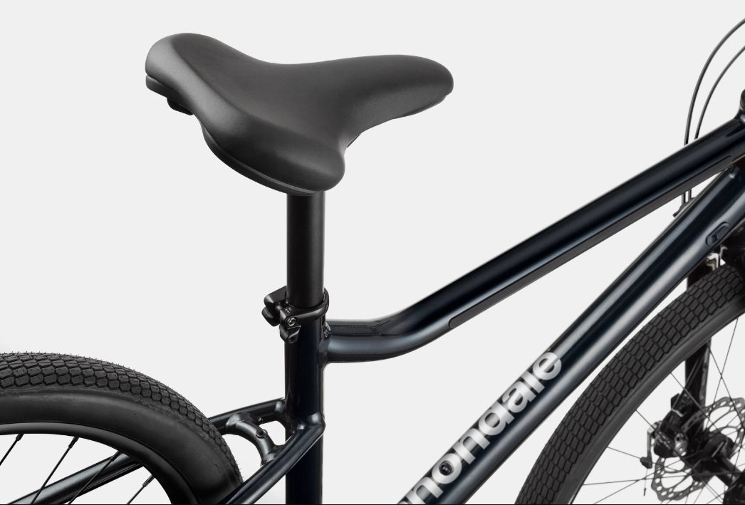 Cannondale Treadwell 3 7 Speed Aluminum Hybrid Bike