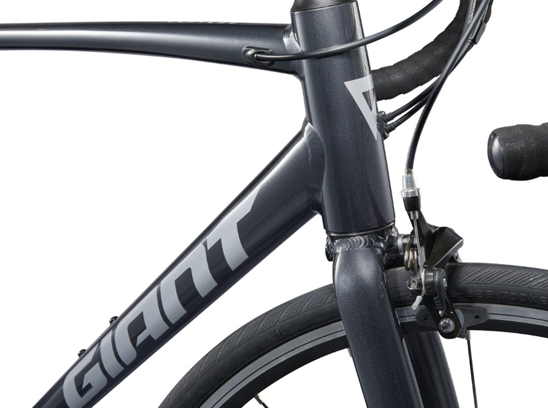 2025 Giant Contend 3 Shimano Claris 8 Speed Rim Brake Road Bike