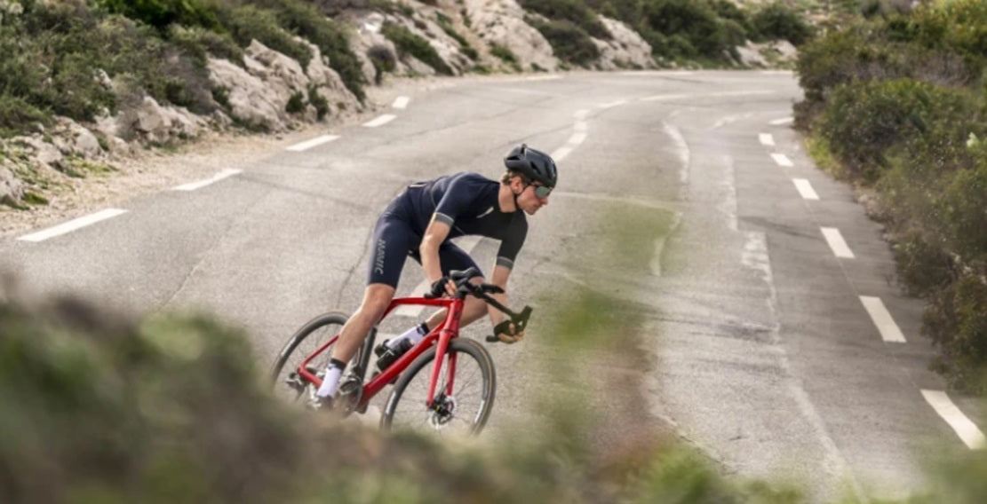 Mavic Comete Ultimate MIPS Road Cycling Helmet